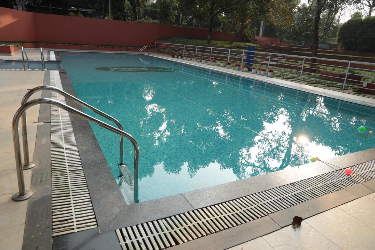 The Wayanad Club Hotel Sultan Bathery Exterior photo